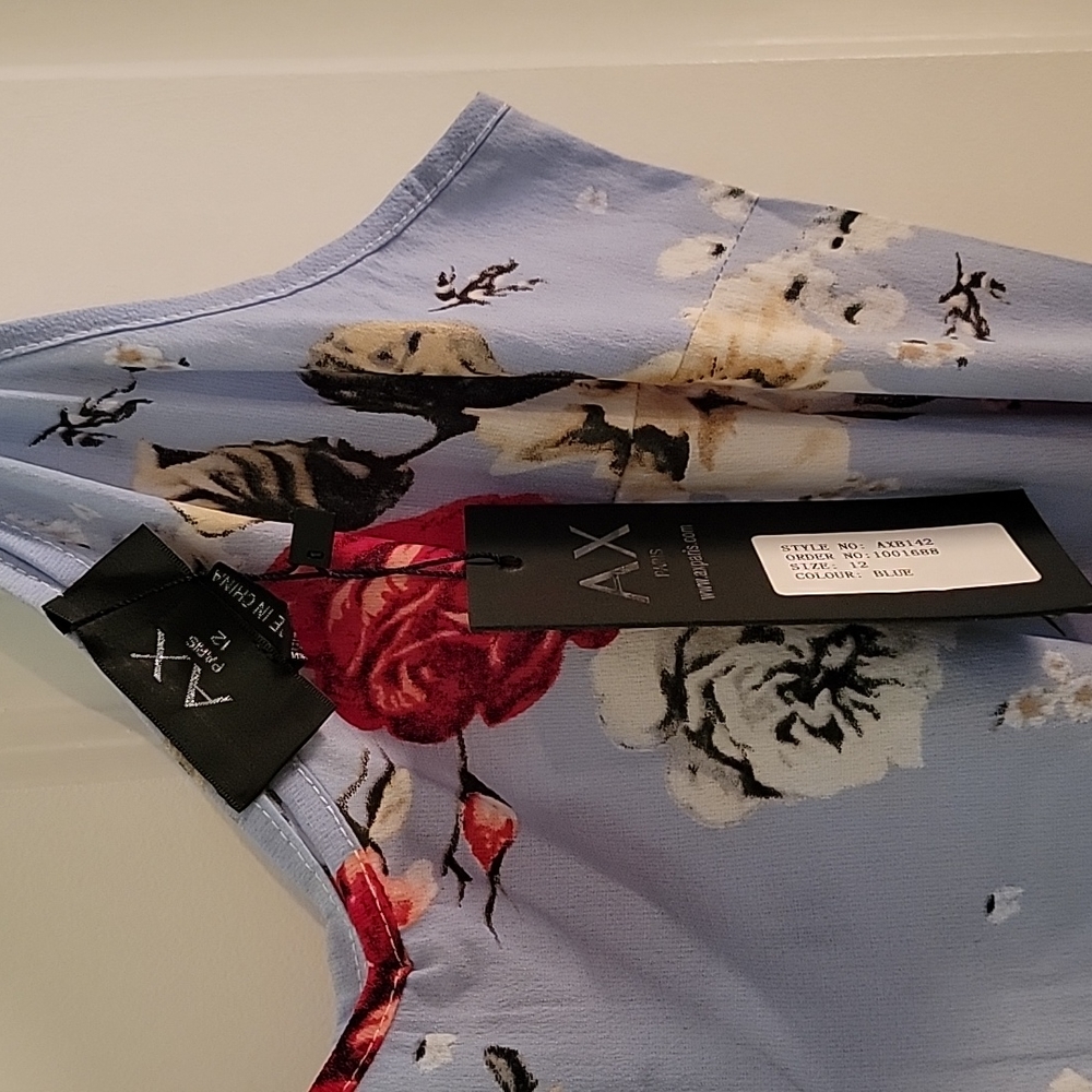 Spaghetti strap floral maxi dress - Picture 2 of 7